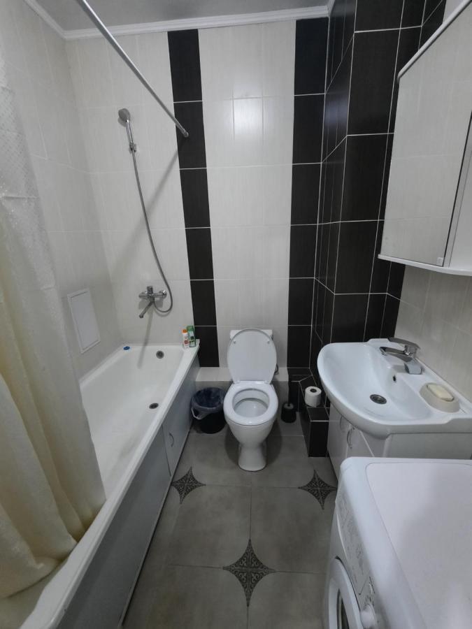 Ferienwohnung Кошкарбаева 45 Б Astana Exterior foto